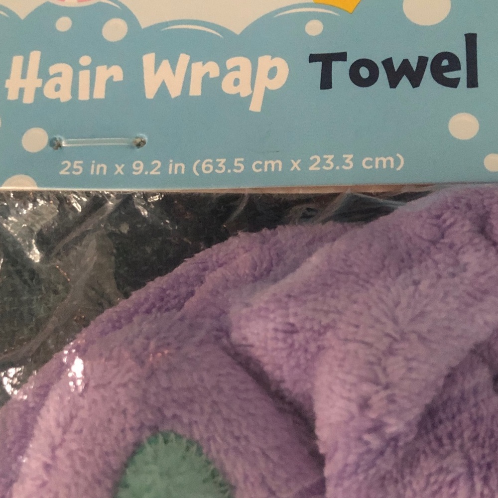 π¦ Comfort Bay Cat Hair Wrap Towel and Pink Hair Clip Set - Picture 6 of 7